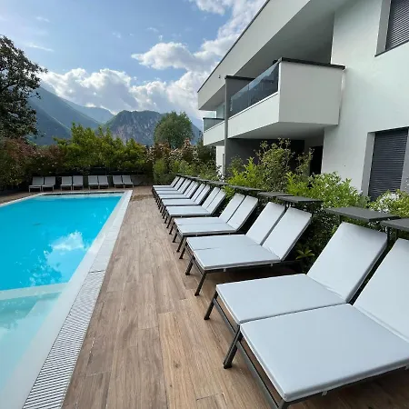 Aparthotel Riva Lake Lodge